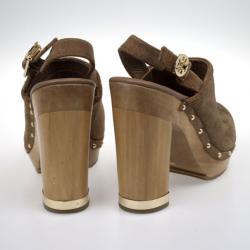 Pre Owned Tory Burch Brown Suede Brayden Slingback Clogs Size 39.5