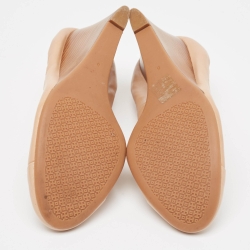 Pre Owned Tory Burch Beige Patent and Leather Wedge Pumps Size 38.5