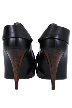 Pre Owned Stella McCartney Black Faux Leather Wooden Heel Pumps Size 38.5
