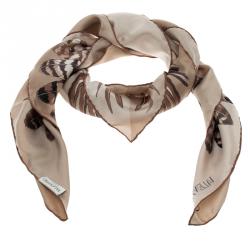 مملوكة مسبقًا Valentino Beige Eagle Printed Silk Square Scarf