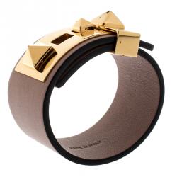 Pre Owned Valentino Poudre Leather B Rockstud Wide Bracelet