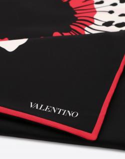 Pre Owned Valentino Black Daisy Printed Padded Silk Square Scarf