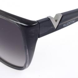 Pre Owned Valentino Grey Woman Sunglasses V624S-035