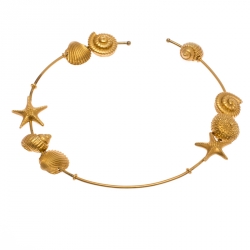 Pre Owned Valentino Starfish & Seashell Gold Tone Station Choker Necklace