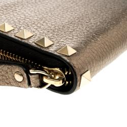 Pre Owned Valentino Gun Metal Leather Rockstud Zip Around Wallet