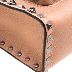 Pre Owned Valentino Light Brown Leather Guitar Straps Rolling Rockstud Shoulder Bag