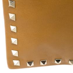 Pre Owned Valentino Brown Leather Rockstud Clutch