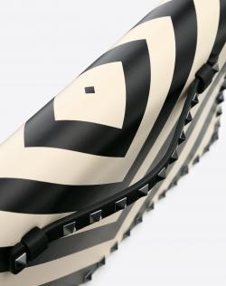 Pre Owned Valentino Light Ivory/Nero Striped Leather Rockstud Wristlet Clutch