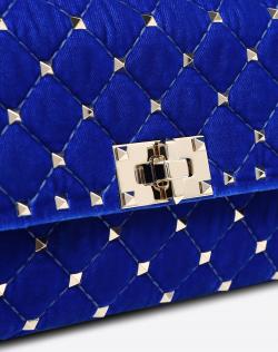 Pre Owned Valentino Acid Bluette Quilted Velvet Rockstud Spike Chain Clutch Bag