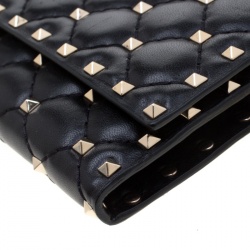 Pre Owned Valentino Black Quilted Leather Rockstud Chain Clutch
