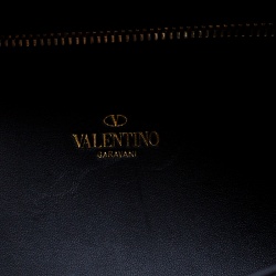 Pre Owned Valentino Black Quilted Leather Rockstud Chain Clutch