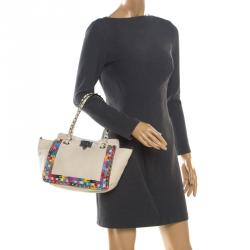Pre Owned Valentino Al Campione/LightIvory Leather Rockstud Embroidered Tote