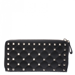 Pre Owned Valentino Black Quilted Leather Rockstud Spike Zip Around Wallet