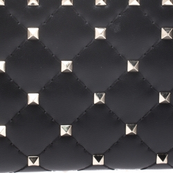 Pre Owned Valentino Black Quilted Leather Rockstud Spike Zip Around Wallet