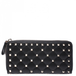 Pre Owned Valentino Black Quilted Leather Rockstud Spike Zip Around Wallet