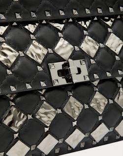 Pre Owned Valentino Black Leather with Metal Rhombus Detail Medium Rockstud Spike.It Chain Shoulder Bag