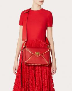 Pre Owned Valentino Rouge Pur Smooth Leather Rockstud Hype Shoulder Bag