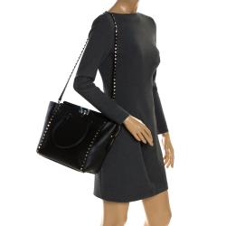 Pre Owned Valentino Black Leather Rockstud Tote