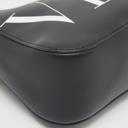 Pre Owned Valentino Black Leather Small VLTN Hobo
