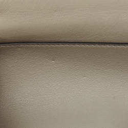 Pre Owned Valentino Ivory Leather Stud Sign Shoulder Bag