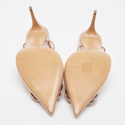 Pre Owned Valentino Beige Patent Escape V logo Pumps Size 39.5