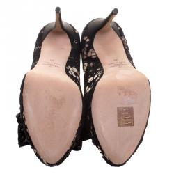 Pre Owned Valentino Black Floral Couture Bow Lace Peep Toe Platform Pumps Size 39