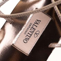 Pre Owned Valentino Metallic Bronze Leather Knee High Rockstud Gladiator Sandals Size 38