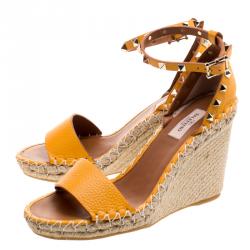 Pre Owned Valentino Tangerine Orange Leather Rockstud Espadrille Wedge Sandals Size 38