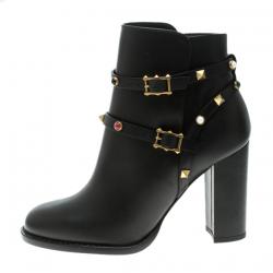 Pre Owned Valentino Black Leather Rolling Rockstud Ankle Boots Size 37