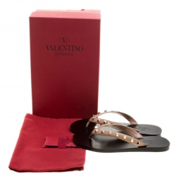 Pre Owned Valentino Beige Leather Rockstud Flat Thong Sandals Size 37.5