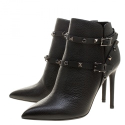 Pre Owned Valentino Black Leather Rolling Rockstud Pointed Toe Ankle Boots Size 38.5