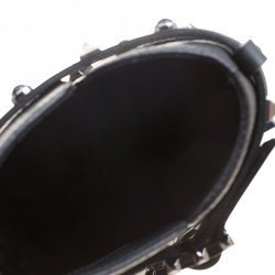 Pre Owned Valentino Black Leather Rolling Rockstud Pointed Toe Ankle Boots Size 38.5