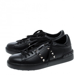 Pre Owned Valentino Black Leather Rockstud Untitled Low Top Sneakers Size 40
