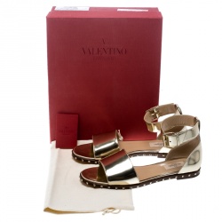 Pre Owned Valentino Gold Leather Soul Rockstud Ankle Strap Flat Sandals Size 39