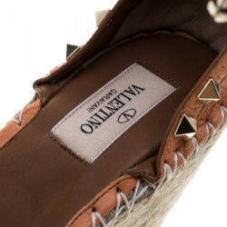 Pre Owned Valentino Tangerine Orange Leather Rockstud Ankle Strap Wedge Espadrille Sandals Size 39