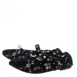 Pre Owned Valentino Black Lace Rockstud Bow Detail Ballet Flats Size 38