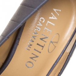 Pre Owned Valentino Dark Grey Pleated Satin Pearl and Crystal Brooch Embellished Peep Toe Pumps Size 36.5