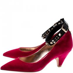 مملوكة مسبقًا Valentino Disco Pink/Nero/Al Campione Velvet Court With Embroidered Ankle Wrap Pointed Toe Pumps Size 40
