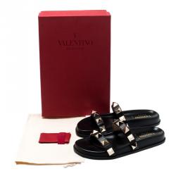 Pre Owned Valentino Black Rubber Rockstud Flat Slides Size 38