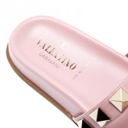 مملوكة مسبقًا Valentino Loto Rubber Rockstud Flat Slides Size 38
