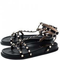 Pre Owned صندل فلات فالنتينو جلاديتور روكستد جلد أسود مقاس 36