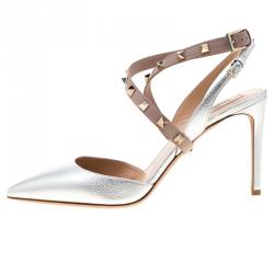 Pre Owned Valentino Silver/Poudre Leather Rockstud Pointed Toe Sandals Size 39.5