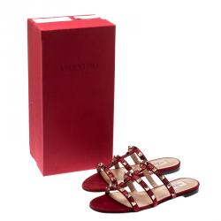Pre Owned Valentino Scarlet/Rubino Suede Rockstud Flat Slides Size 37