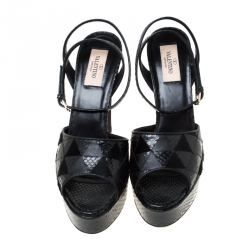 Pre Owned Valentino Black Python Leather And Fur Peep Toe Ankle Strap Platform Sandals Size 38.5