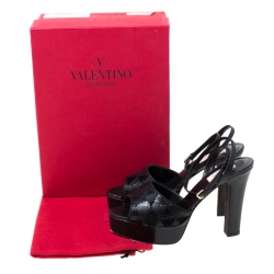 Pre Owned Valentino Black Python Leather And Fur Peep Toe Ankle Strap Platform Sandals Size 38.5