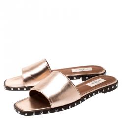 مملوكة مسبقًا Valentino Poudre Leather Soul Rockstud Flat Slides Size 39