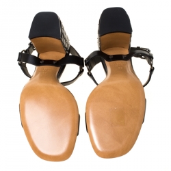 Pre Owned Valentino Black Leather City Ankle Strap Quilted Rockstud Block Heel Sandals Size 39