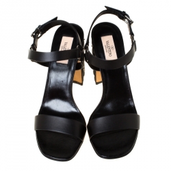 Pre Owned Valentino Black Leather City Ankle Strap Quilted Rockstud Block Heel Sandals Size 39