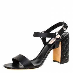 Pre Owned Valentino Black Leather City Ankle Strap Quilted Rockstud Block Heel Sandals Size 39