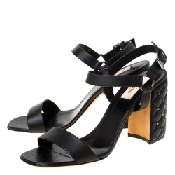 Pre Owned Valentino Black Leather City Ankle Strap Quilted Rockstud Block Heel Sandals Size 39